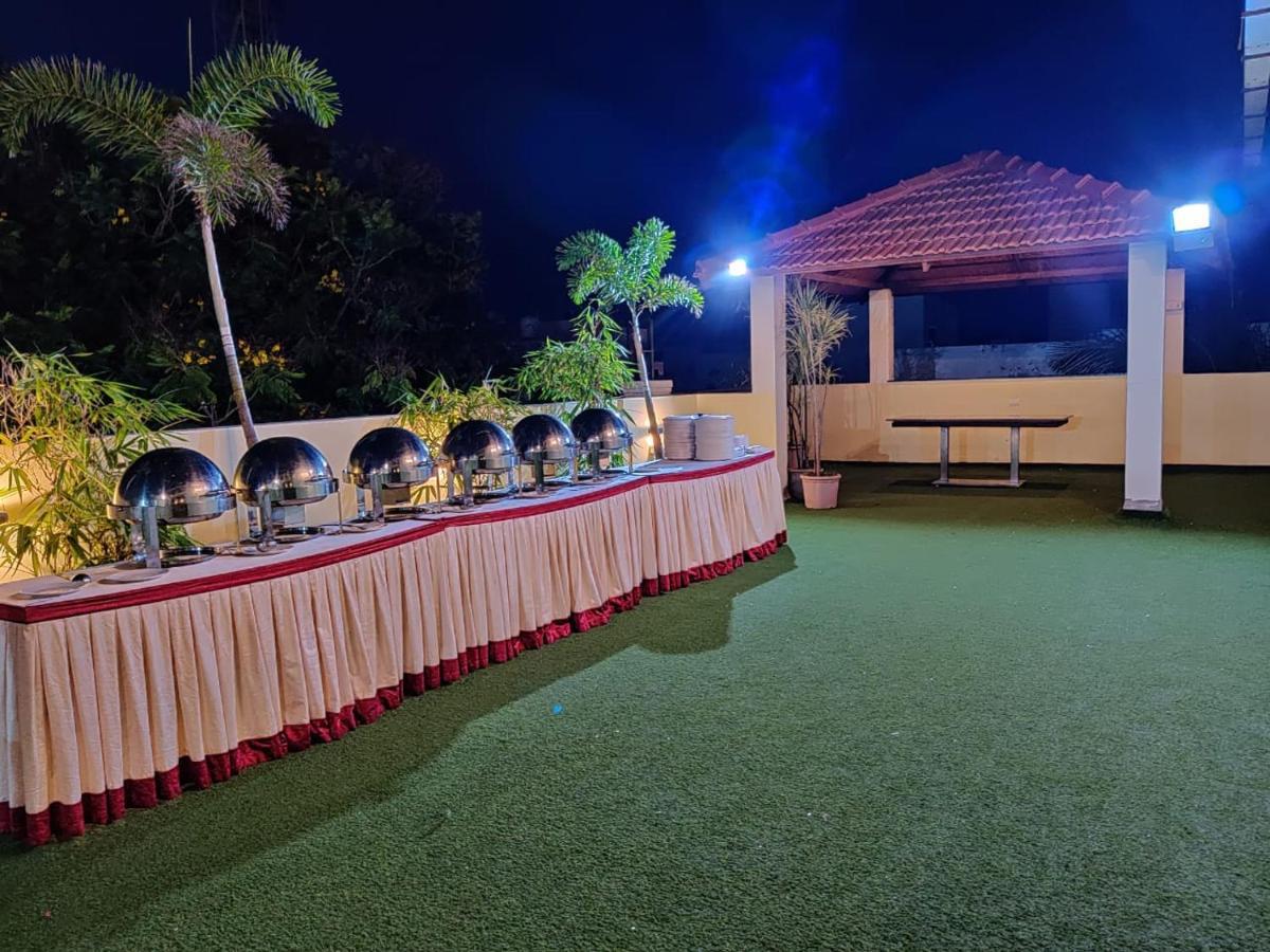 Cinemascope An Apart Hotel شيناي المظهر الخارجي الصورة
