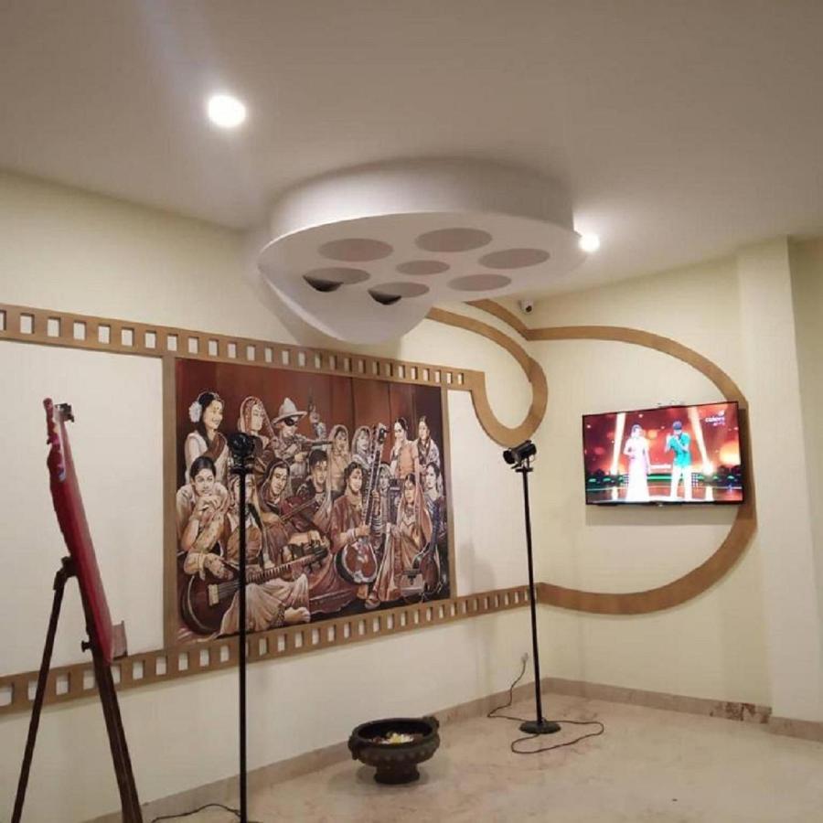 Cinemascope An Apart Hotel شيناي المظهر الخارجي الصورة